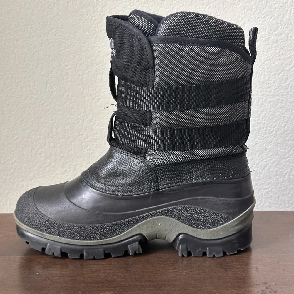 Baffin Technology Kids Size 4R Cold Weather Boots Black/gray Buckle Ski‎ Snow